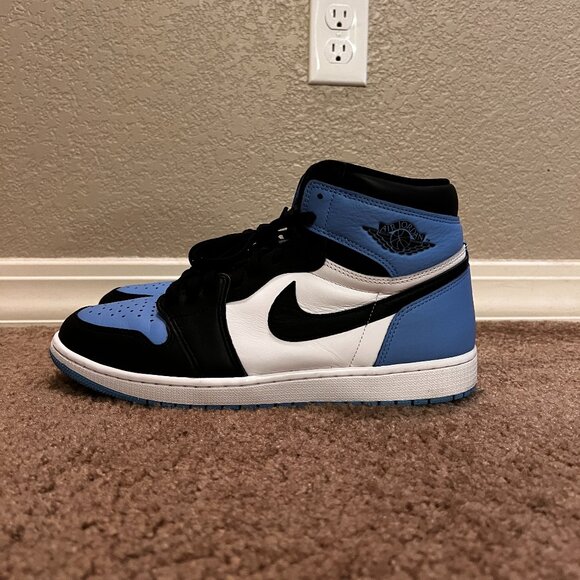Men's Nike Jordan 1 Retro OG High UNC Toe DZ5485-400 Size 12.5 - Picture 1 of 8